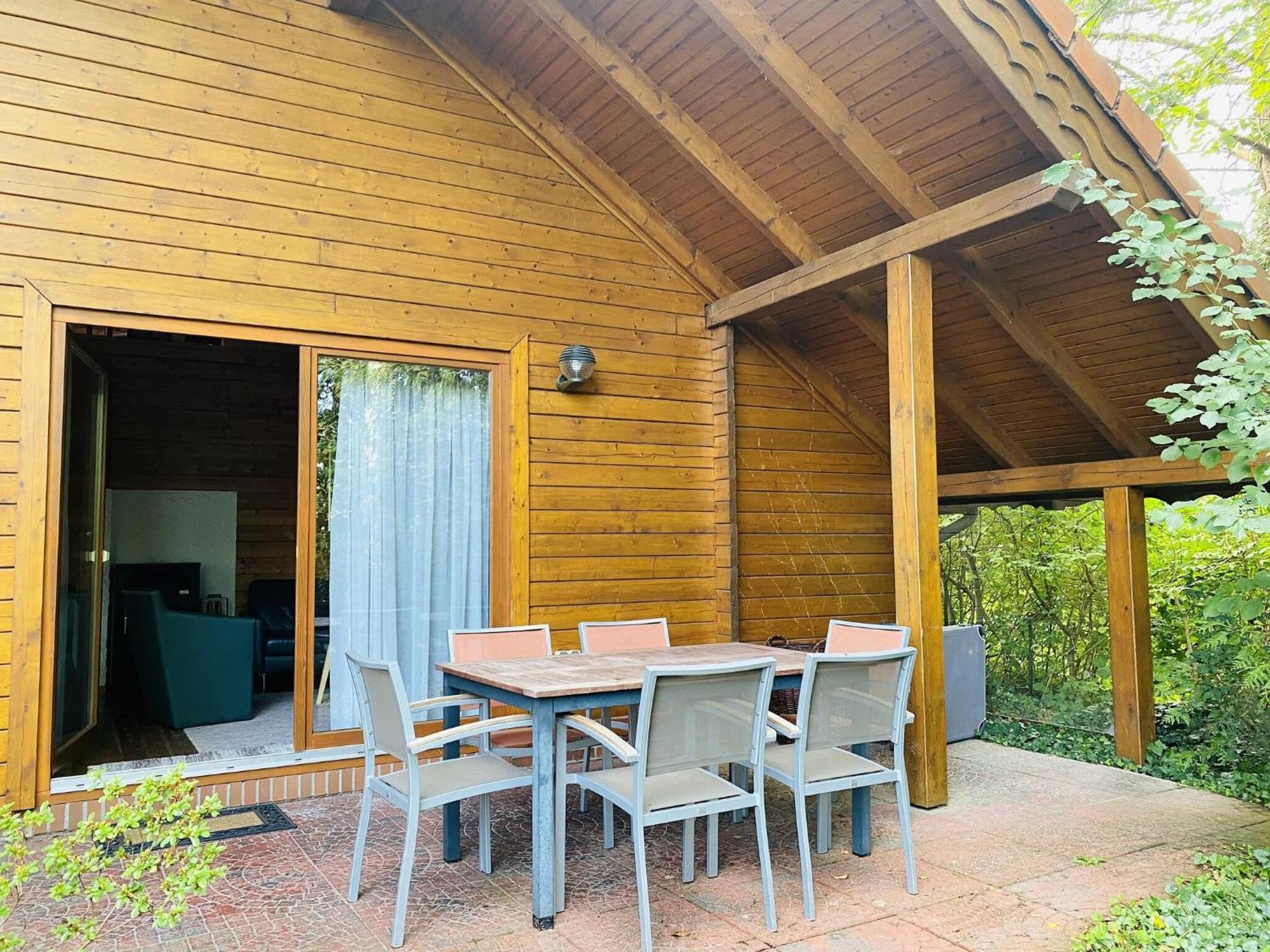 Ferienhaus Svenja, Wiefelstede-Lehe Luaran gambar